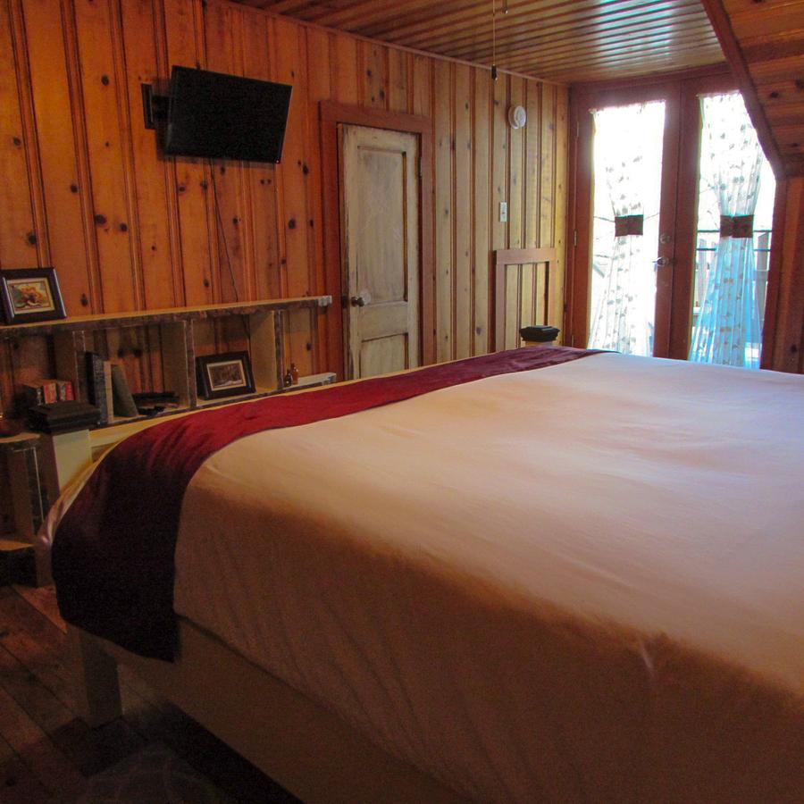ווינסוויל Red Leaf River Inn מראה חיצוני תמונה