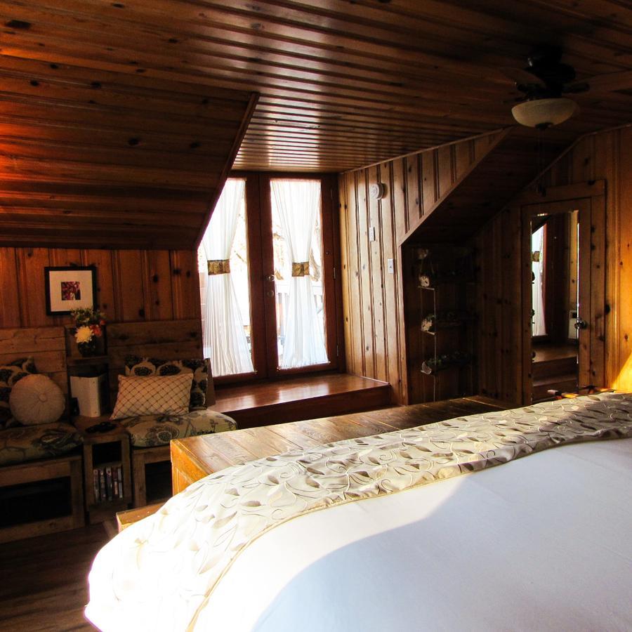 ווינסוויל Red Leaf River Inn מראה חיצוני תמונה