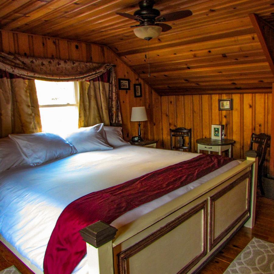 ווינסוויל Red Leaf River Inn מראה חיצוני תמונה