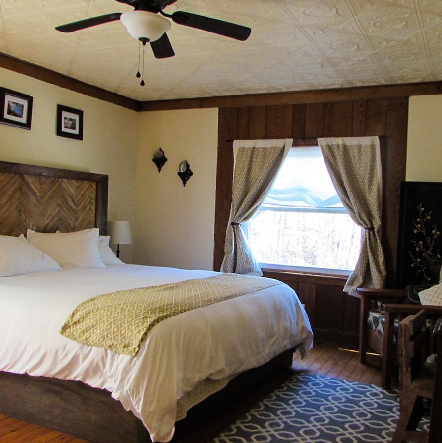 ווינסוויל Red Leaf River Inn מראה חיצוני תמונה